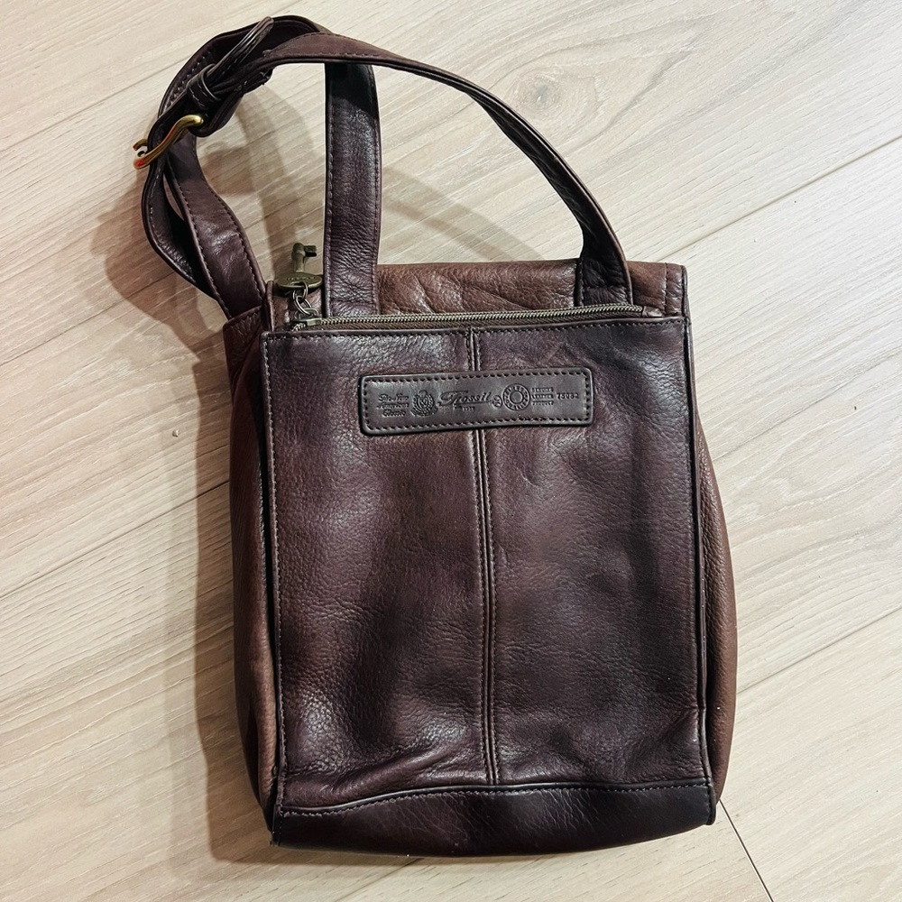 FINAL WEEK! 🔥Genuine Leather Fossil Crossbody Bag